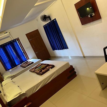 Dakshinakasi Guest House Thirunelly Экстерьер фото