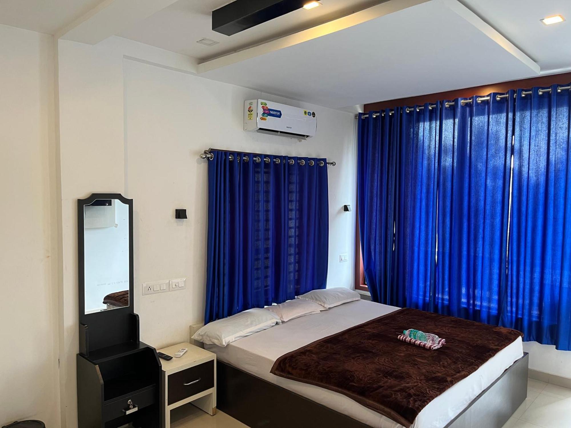 Dakshinakasi Guest House Thirunelly Экстерьер фото