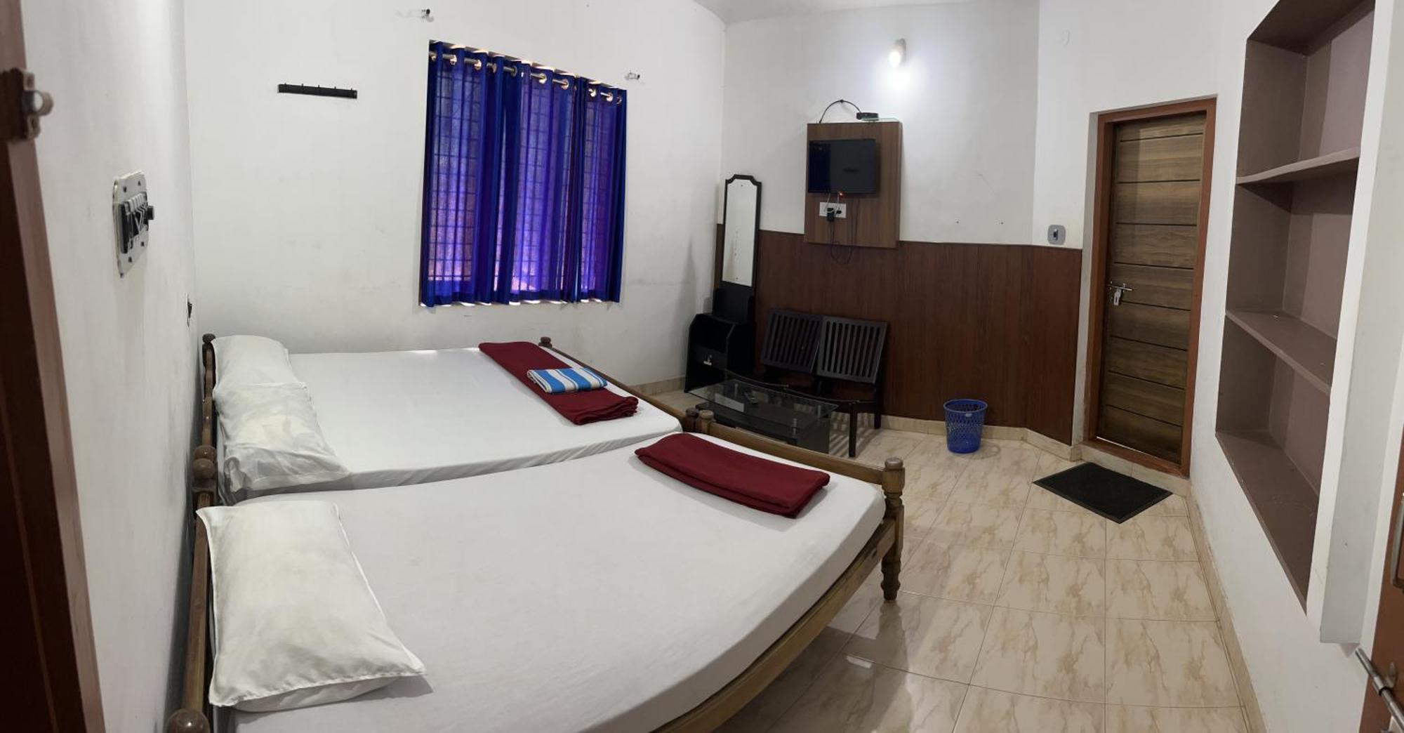 Dakshinakasi Guest House Thirunelly Экстерьер фото